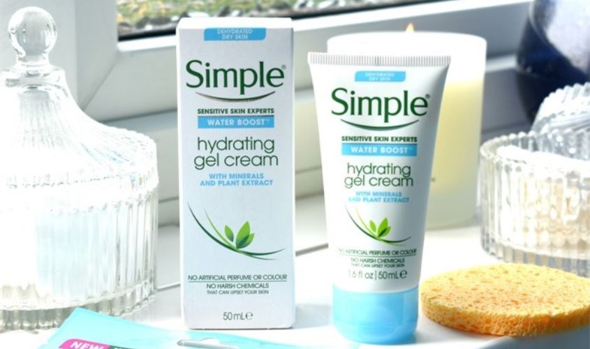  Gel dưỡng ẩm Simple Water Boost Hydrating Gel Cream 