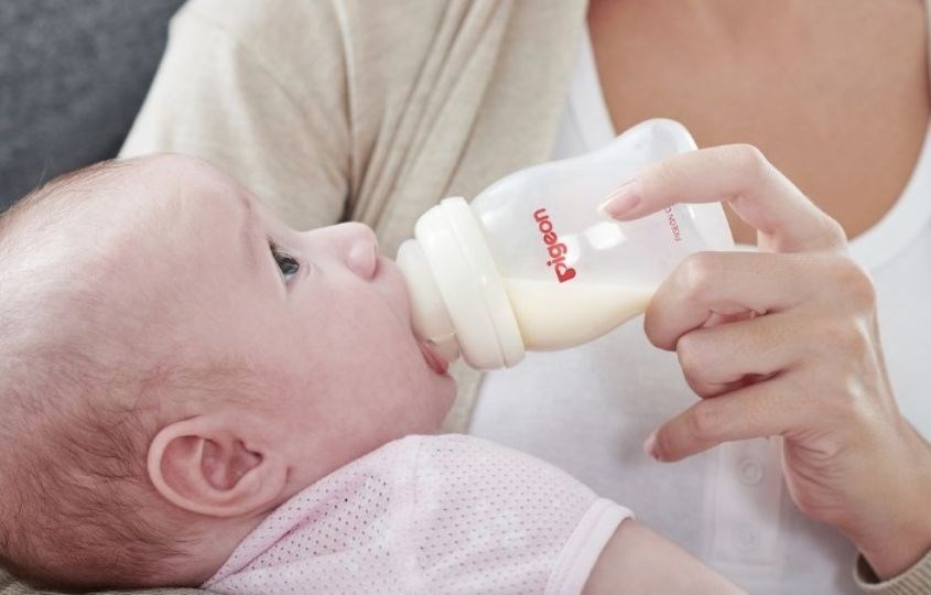 Bình sữa nhựa PPSU Pigeon Plus cổ rộng 160 ml