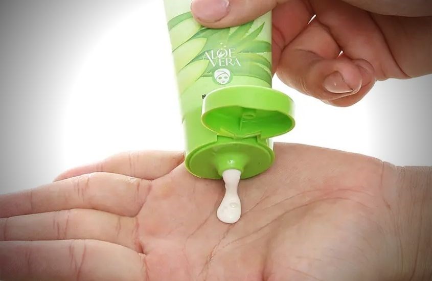 Bạn cần lưu ý rằng nếu del quá mỏng thì sẽ rất khó lột mụn