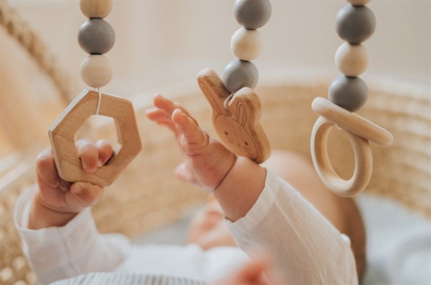 Dạy trẻ 3 tháng tuổi thông minh mà mẹ nên biết