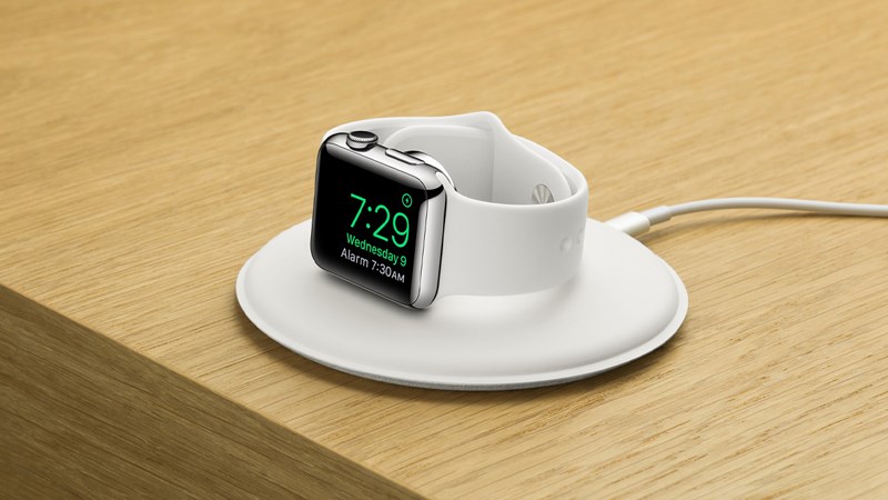 Kết nối Apple Watch với củ sạc 