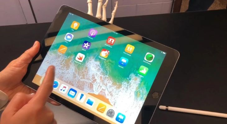 iPad 2018 sử dụng chip A10 Fusion và RAM 2 GB