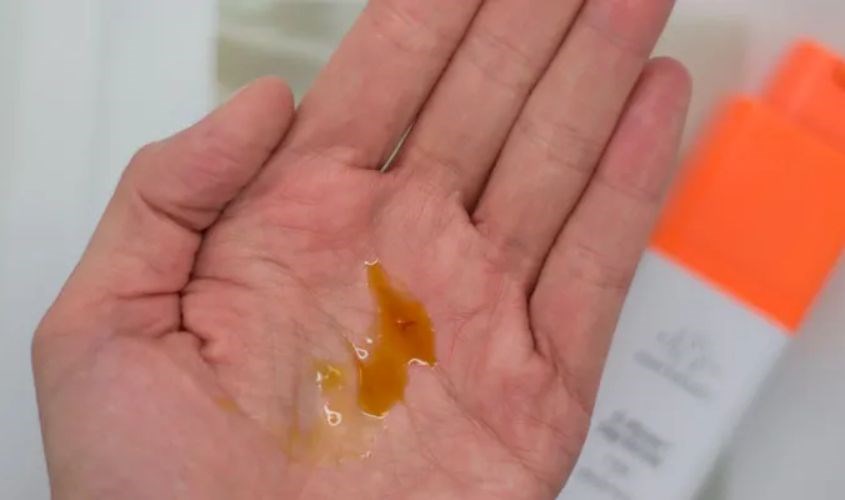 Vitamin C bị oxy hóa trên bề mặt da Vitamin C bị oxy hóa trên bề mặt da