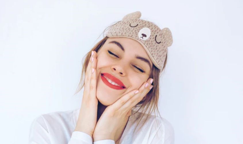 Bôi vitamin vào ban đêm Bôi vitamin vào ban đêm