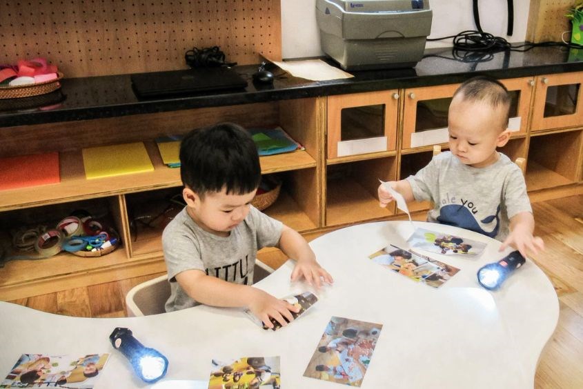 Khuyến khích tham gia các hoạt động khác để cải thiện tình trạng trẻ nghiện điện thoại