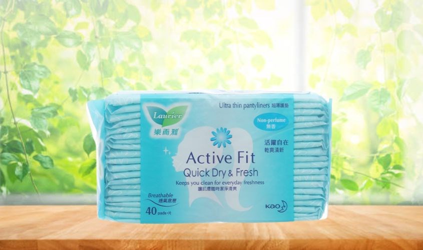 Băng vệ sinh hàng ngày Laurier Active Fit khô thoáng không cánh 40 miếng Băng vệ sinh hàng ngày Laurier Active Fit khô thoáng không cánh 40 miếng