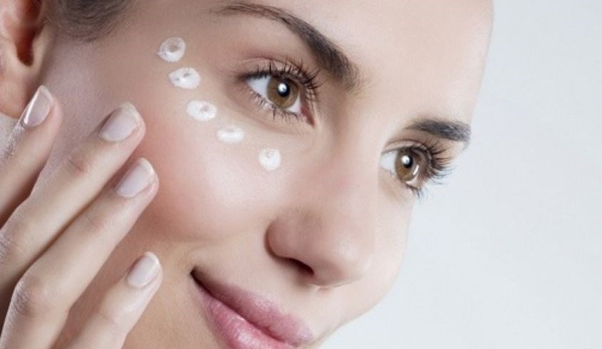 Cách sử dụng kem dưỡng mắt Vichy