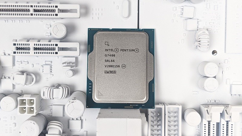 Con chip được tích hợp card đồ họa UHD Intel® 710 