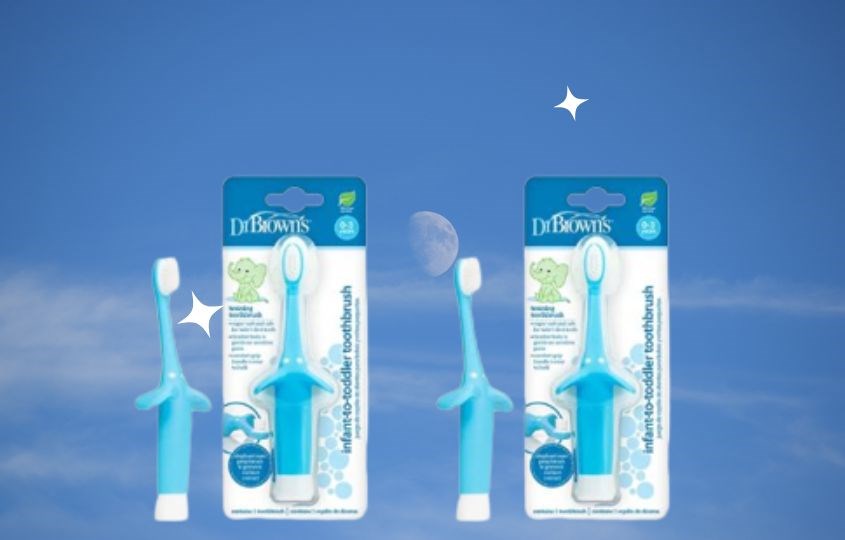 Bàn chải cho bé Dr.Brown's màu xanh