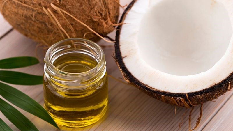 Sử dụng dầu dừa giúp bệnh trĩ nhanh lành hơn