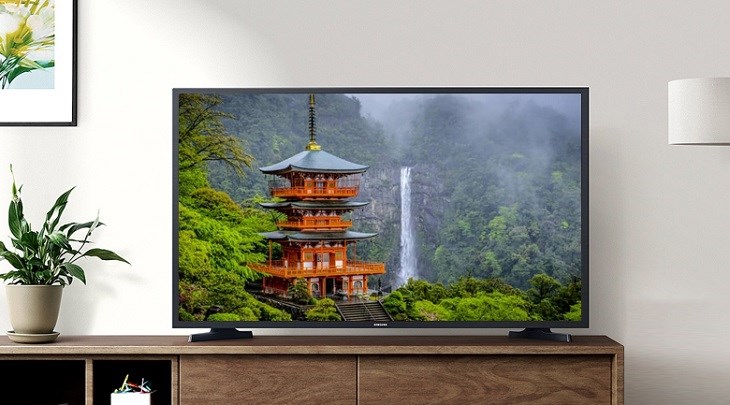 Smart Tivi Samsung 32 inch UA32T4500 có thiết kế tối giản cùng chân đế cứng cáp