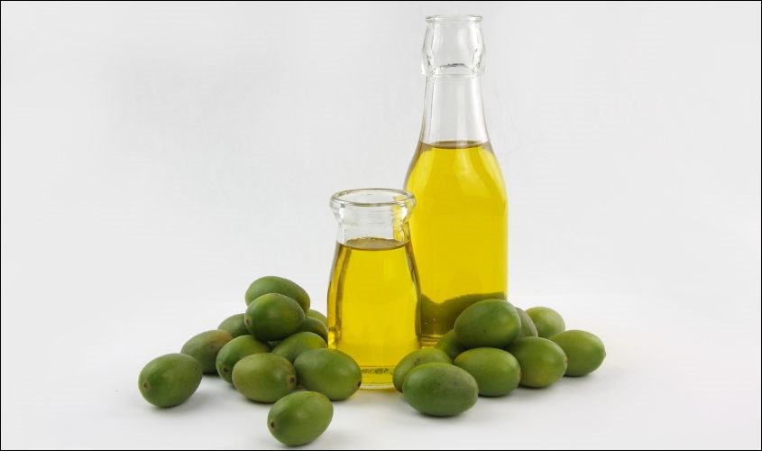 Sử dụng dầu oliu nguyên chất