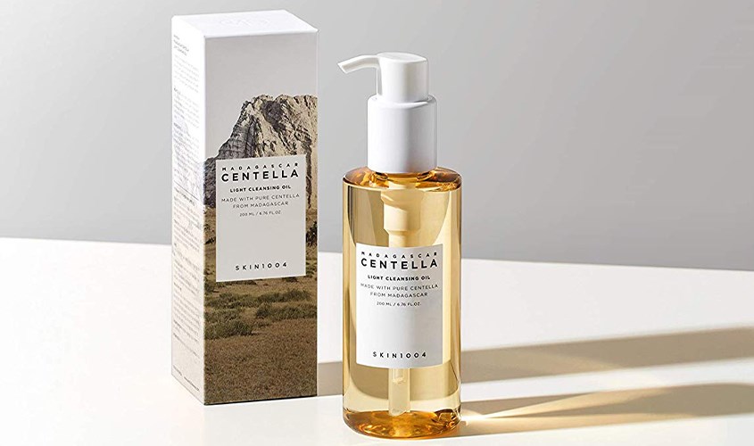Dầu tẩy trang chiết xuất Rau Má Skin1004 Madagascar Centella Light Cleansing Oil 200 ml Dầu tẩy trang chiết xuất Rau Má Skin1004 Madagascar Centella Light Cleansing Oil 200 ml