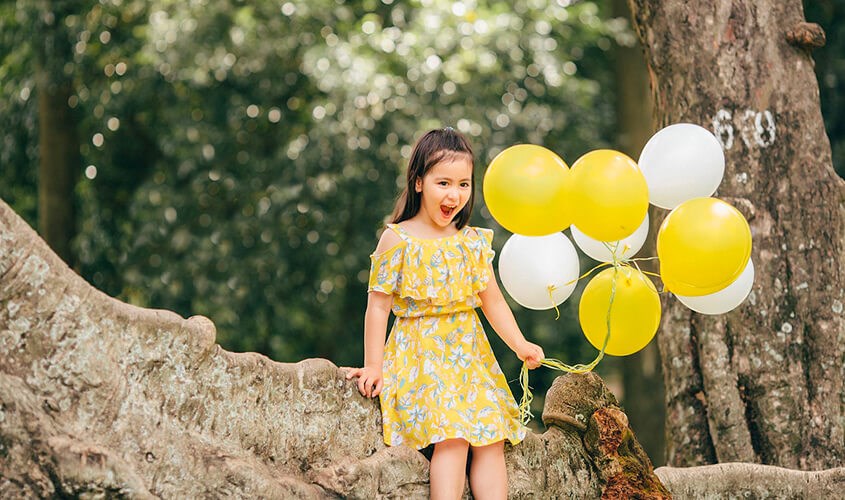 Ba mẹ nên ưu tiên chọn quần áo cho bé từ chất liệu thiên nhiên