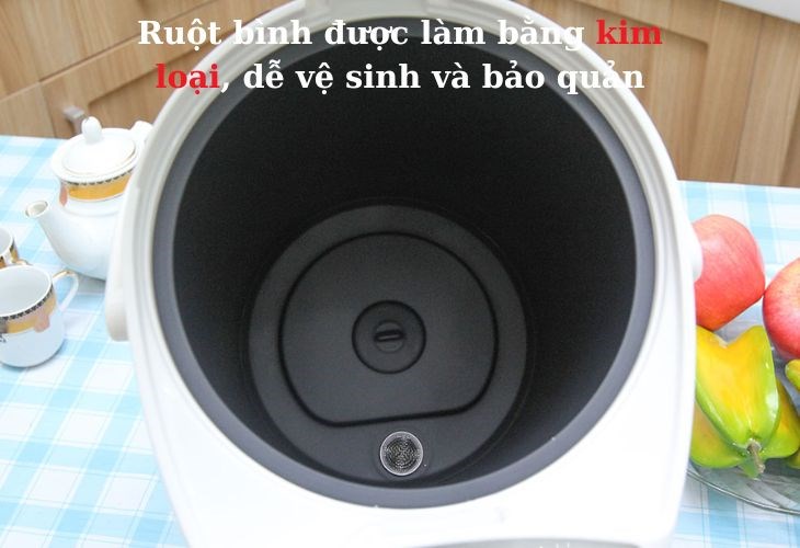 Ruột bình làm bằng kim loại, dễ dàng vệ sinh, bảo quản sau khi sử dụng