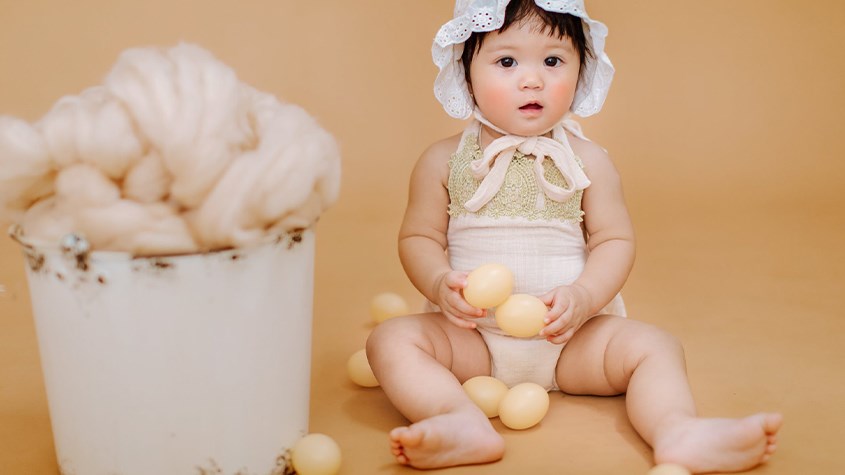 Mặc tã đúng cách sẽ không ảnh hưởng đến dáng đi cũng như khả năng vận động của bé