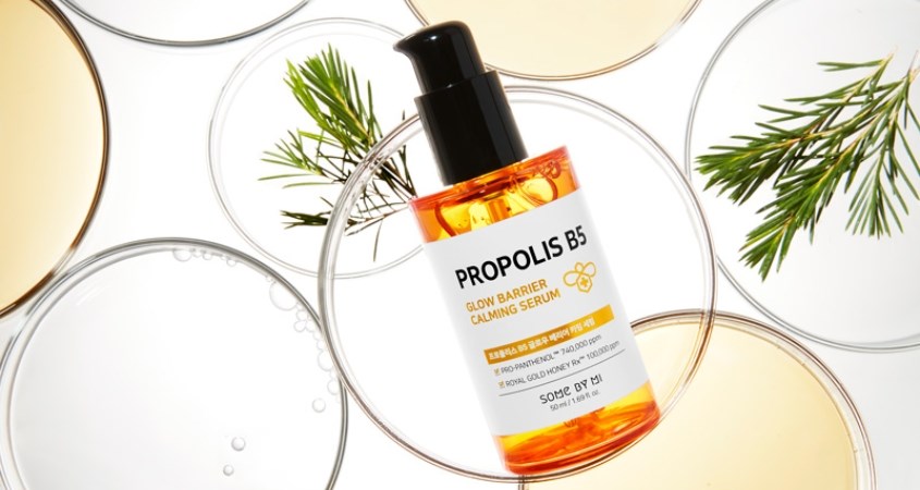 Tinh chất làm dịu và phục hồi da Some By Mi Propolis B5 Glow Barrier Calming 50 ml