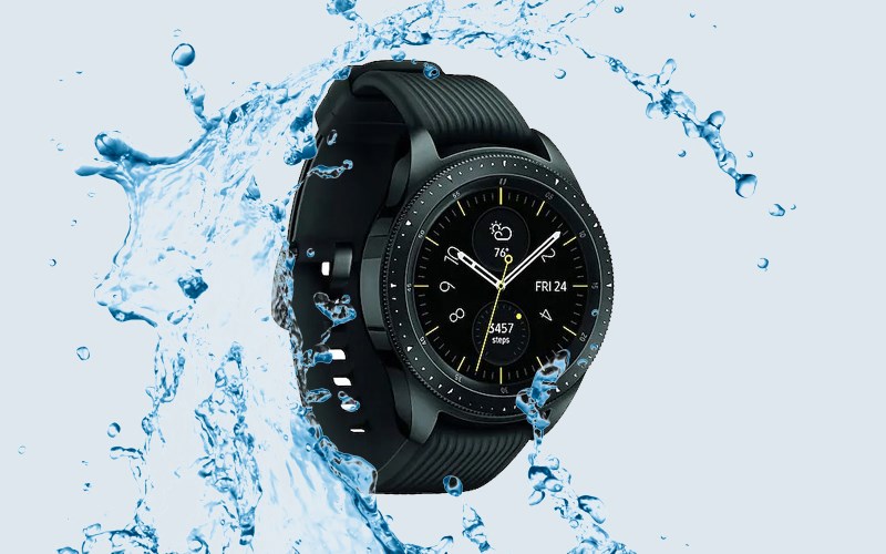 Samsung Watch 3 được thiết kế với hệ số kháng bụi và nước là 5ATM