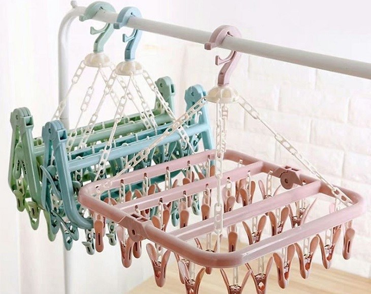 Móc kẹp quần áo được sử dụng dùng để treo, móc quần áo