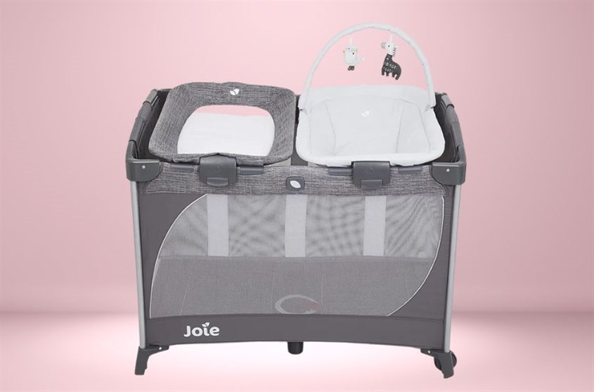 Trẻ 3 tháng tuổi bú đêm