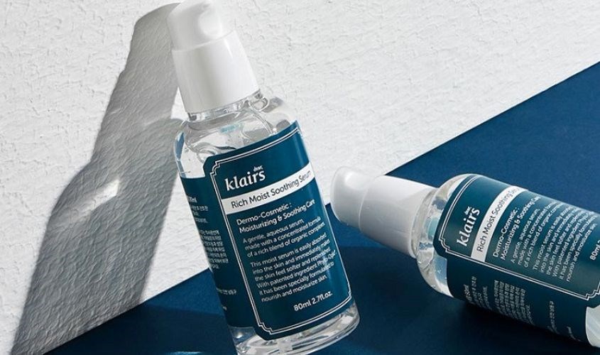 Tinh chất dưỡng ẩm cho da khô Klairs Rich Moist Soothing 80 ml