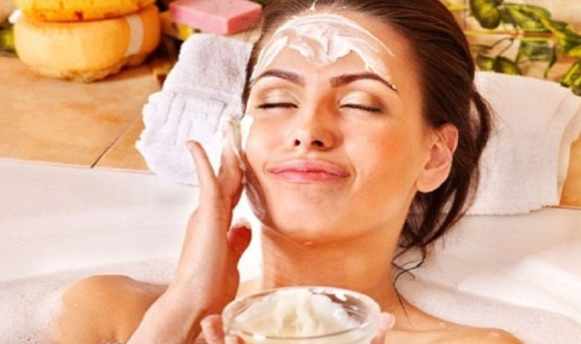 Mặt nạ khoai tây sữa tươi giúp da mịn màng và căng bóng