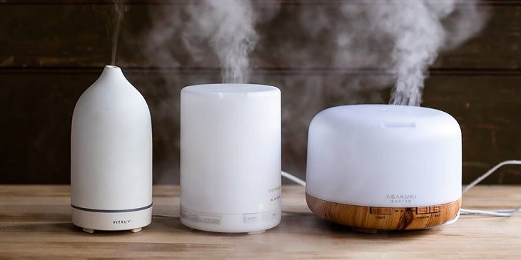 Máy xông tinh dầu tạo độ ẩm hiện nay có nhiều hình dáng khác nhau