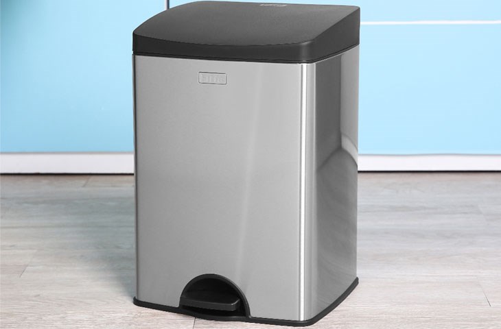 Thùng rác inox có thiết kế đẹp và nhiều tính năng tiện dụng
