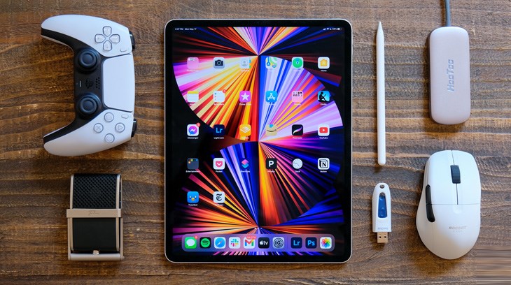 iPad Pro 2021 hỗ trợ liên kết với nhiều thiết bị thông qua kết nối không dây và cổng USB Type-C phổ biến