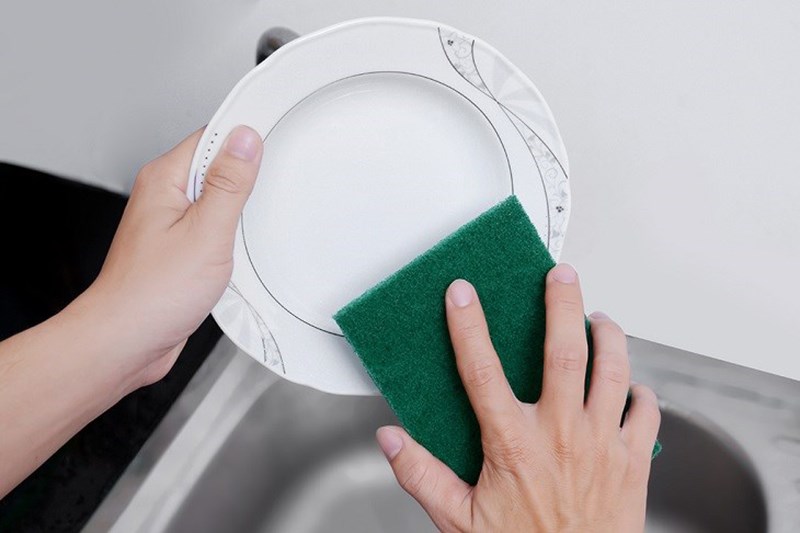 Gói 5 miếng rửa chén sợi nilon BHX FP009 thuộc thương hiệu của Bách hóa XANH, hiệu quả lau chùi tốt