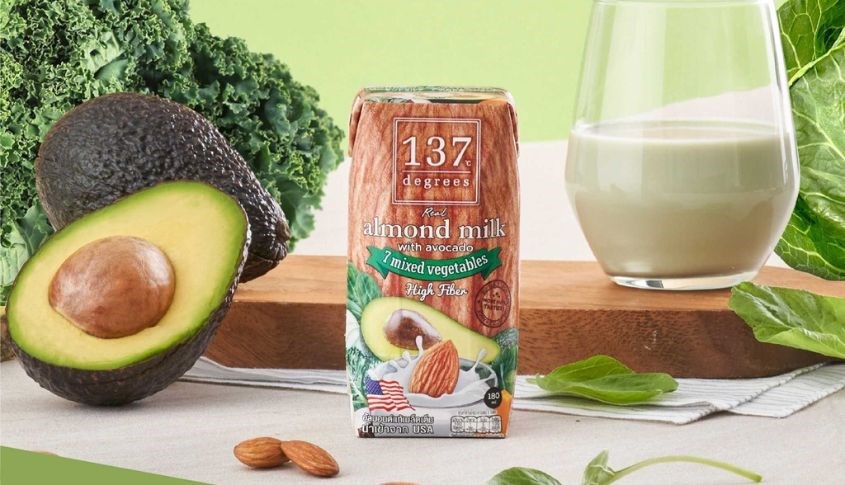 Lốc 3 hộp sữa đậu nành hạnh nhân bơ và rau củ 137 Degrees 180 ml (từ 1 tuổi)