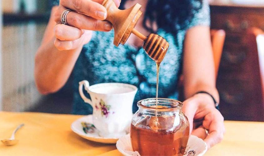 Không cho người mắc bệnh tiểu đường uống sữa đặc hay sữa tươi cùng với mật ong