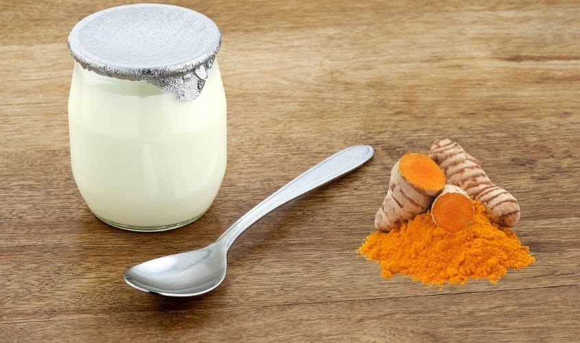 Chữa rạng da bằng nghệ và sữa chua