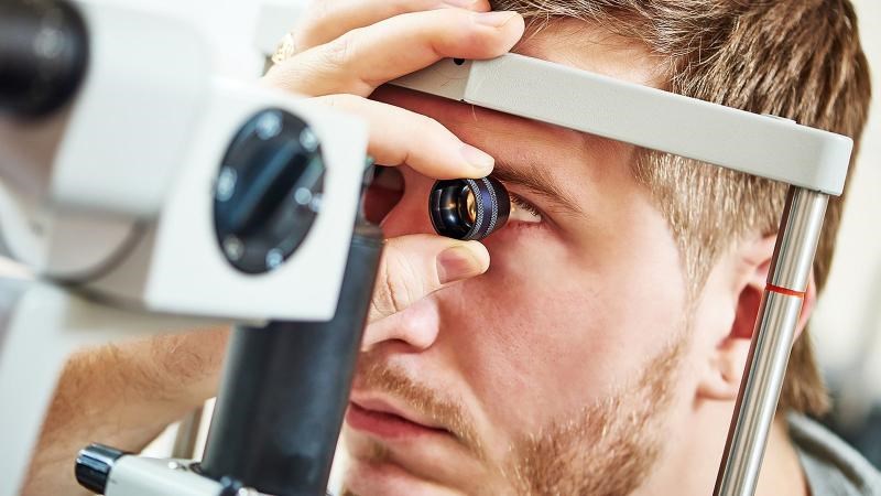 Bệnh nhân tăng nhãn áp cần được kiểm soát tốt tại nhà