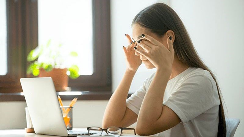 Đến cơ sở gần nhất nếu bị đau đầu và đau mắt dữ dội