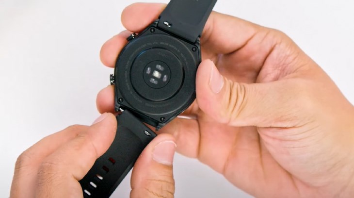 Xiaomi Watch S1 sở hữu hai phiên bản dây đeo