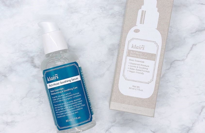 Tinh chất dưỡng ẩm cho da khô Klairs Rich Moist Soothing 80 ml