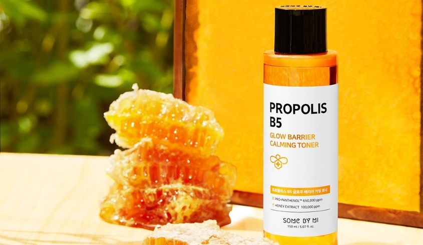 Toner dưỡng ẩm phục hồi da Some By Mi Propolis B5 Glow Barrier Calming 150 ml