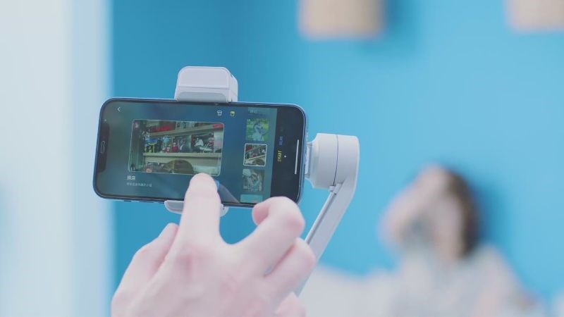 Điều khiển gimbal nhanh chóng nhờ ứng dụng riêng