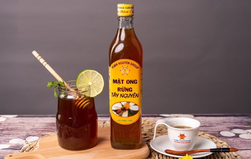 Mật ong rừng nguyên chất pha sữa ong chúa Xuân Nguyên 500 ml Mật ong rừng nguyên chất pha sữa ong chúa Xuân Nguyên 500 ml