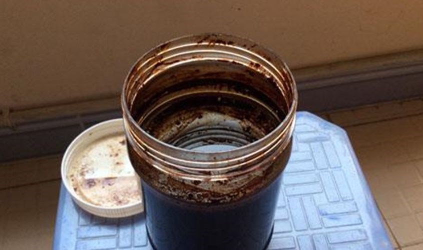 Mật ong hỏng sẽ có vị chua Mật ong hỏng sẽ có vị chua