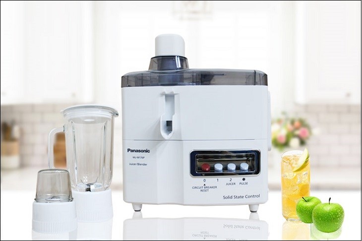 Máy xay đa năng Panasonic MJ-M176PWRA được trang bị thêm cối nhỏ để xay thực phẩm khô như tiêu, cà phê, gia vị...