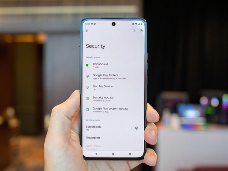 Lenovo ThinkPhone được trang bị chipset Snapdragon 8+ Gen 1 giúp xử lý đa nhiệm và tác vụ mượt mà