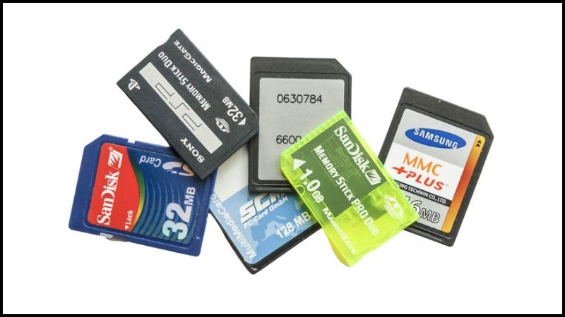 Thẻ nhớ thiết bị dùng để lưu trữ và truyền tải dữ liệu