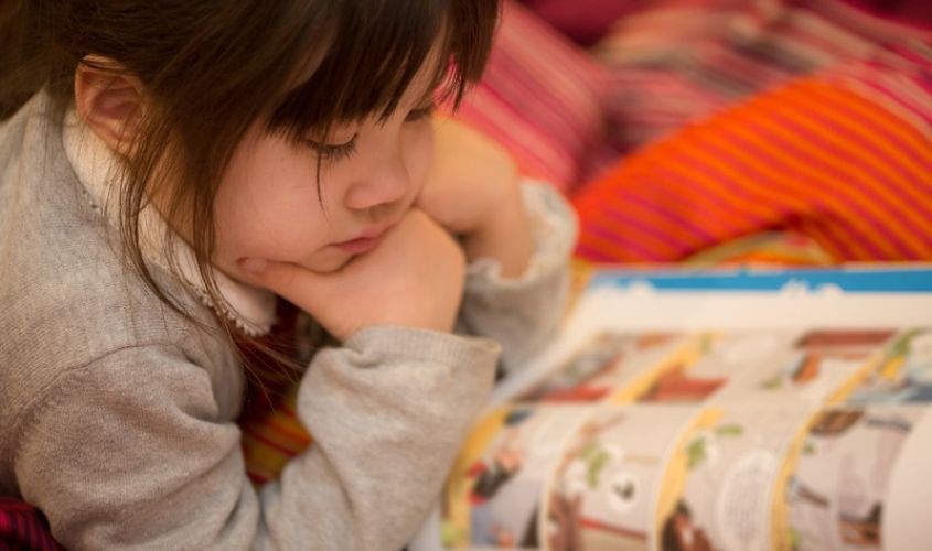 Rèn luyện tư duy logic cho trẻ bằng bài tập xem tranh kể chuyện