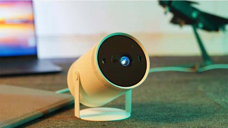 Máy chiếu có khả năng kết nối với nhiều thiết bị 