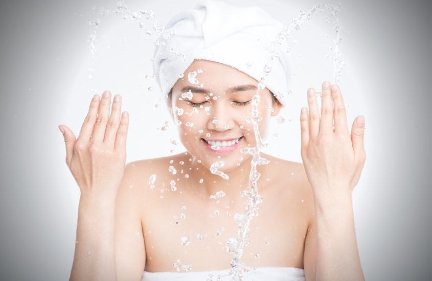 Mỹ phẩm Vichy có loại có thể dùng được cho bà bầu và cũng có rất nhiều loại không thể dùng được cho mẹ bầu