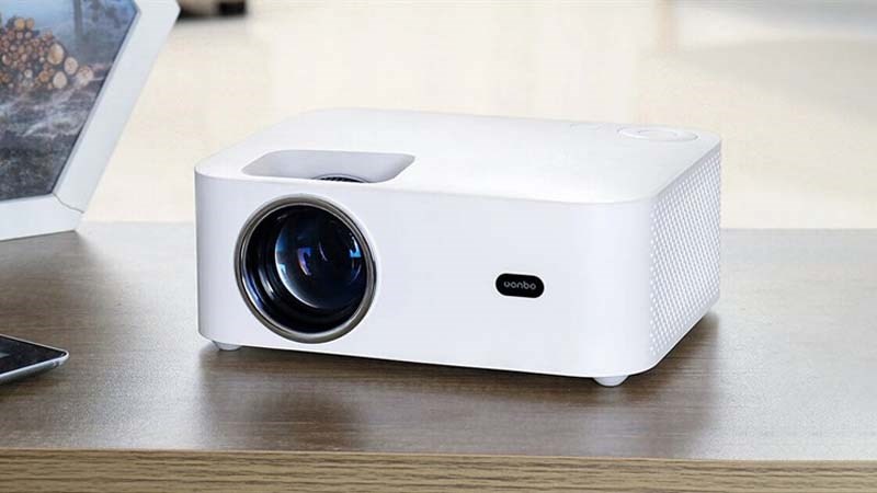 Máy chiếu công suất lớn phù hợp với không gian rộng 