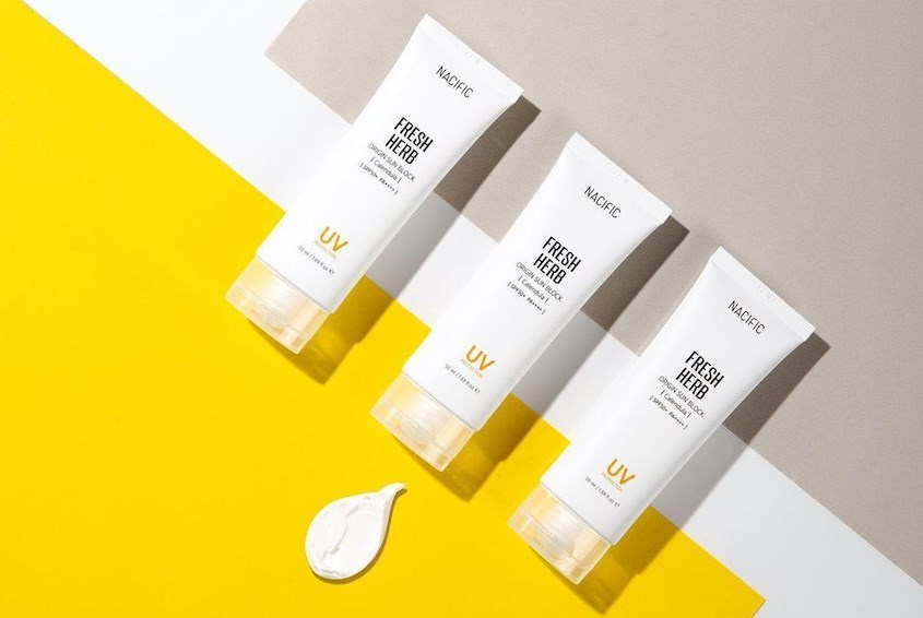 Kem chống nắng làm dịu và phục hồi da Nacific Fresh Herb SPF 50+ PA++++ 50 ml