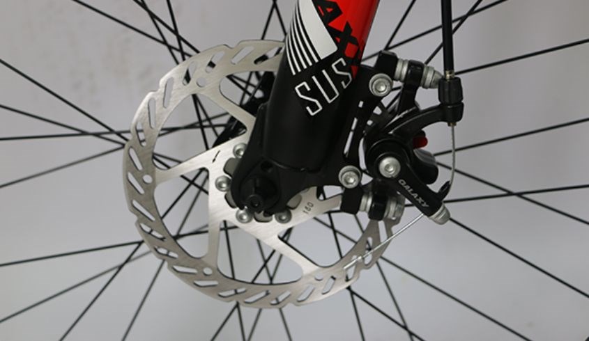 Xe đạp có hệ thống phanh chắc chắn đem lại sự an toàn cho người dùng